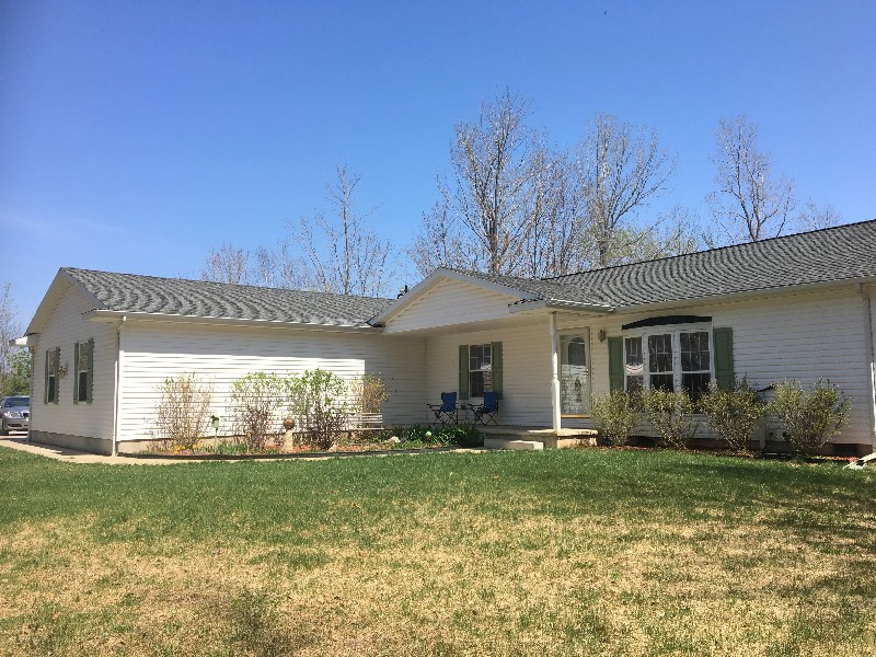 4852 N. Carter Rd., Pinconning